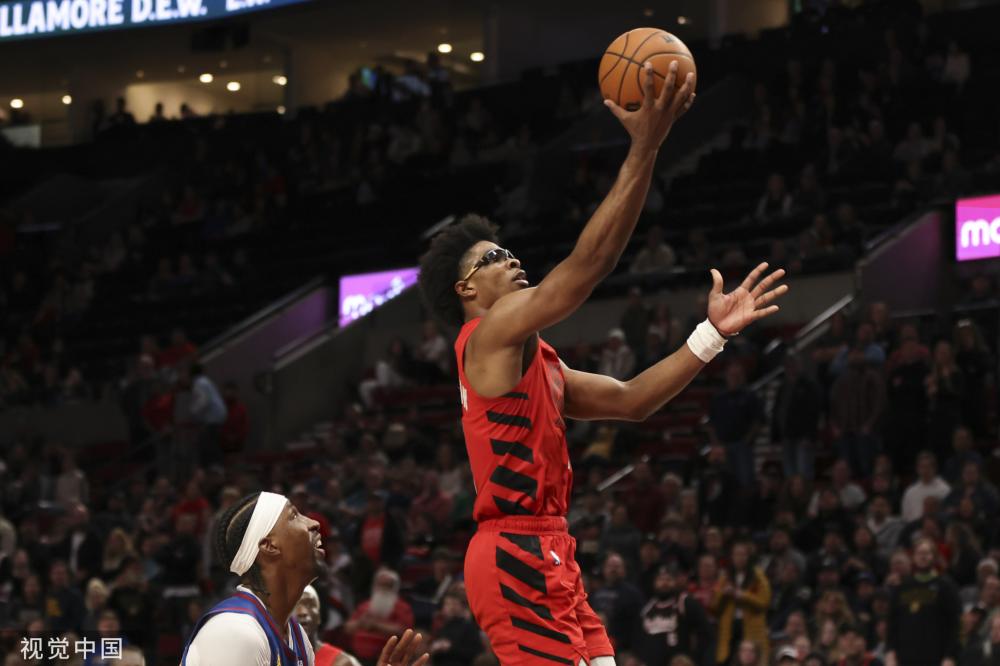 场上赢得了 场上赢得了